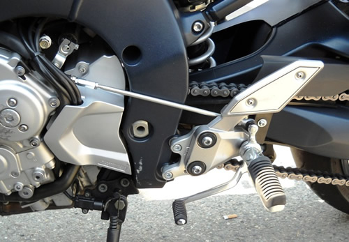 Pedane arretrate Yamaha Fazer FZ1 - Ros Moto - immagine 2